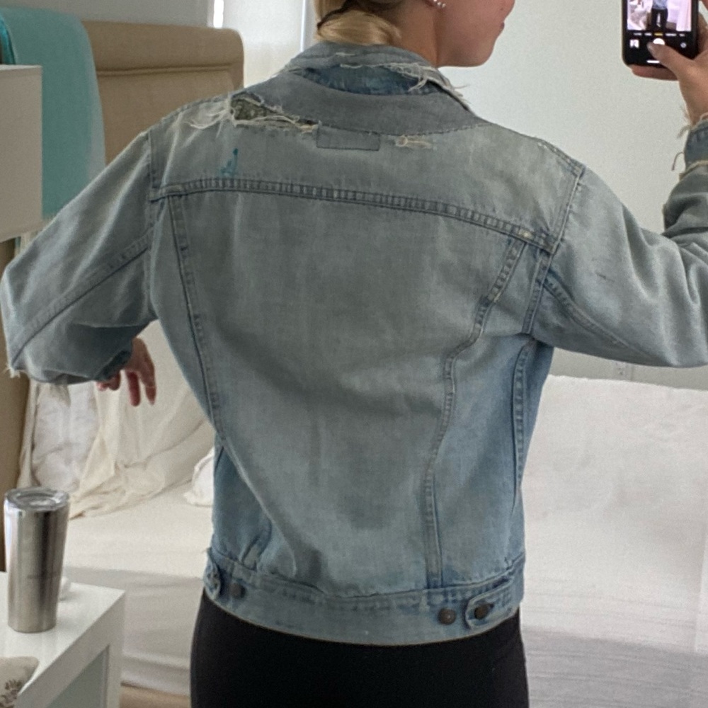 Levi’s Vintage Oversized Distressed Jean Jacket - Picture 3 of 14
